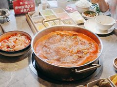 -野山舂·贵州现舂酸汤牛肉(民生路店)
