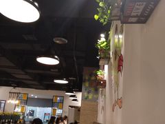 -鸡遇虾煲干锅火锅(小寨金莎店)