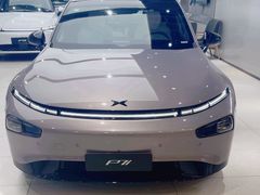 -小鹏汽车(上海静安大融城店)