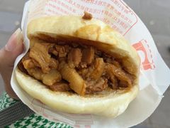 锅盔夹卤肉外-洞子口张老二凉粉(文殊院店)