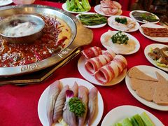 -山城年华老火锅(玉林店)