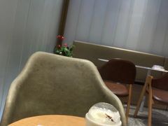 大堂-奈雪的茶(湖滨银泰in77C区PRO店)
