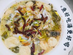 -江渔儿酸菜鱼·拔草餐厅(虎门君乐汇店)