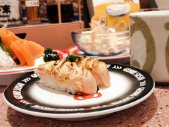 炙烧黑椒三文鱼寿司-元气寿司(环球港店)
