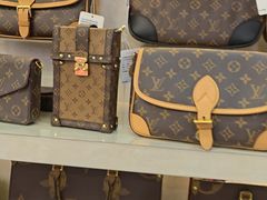 -六六奢品·vintage中古·回收二手奢侈品包包手表首饰(环球港店)