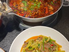 -万重锦·人文川菜馆(骡马市店)