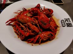 -龙巢盱眙龙虾·牛蛙·烧烤宵夜(八卦岭店)