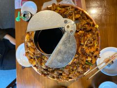 -炉小二铜锅牛蛙•川湘菜(三里屯店)