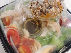 经典鸡肉沙拉-巴黎贝甜(五道口店)