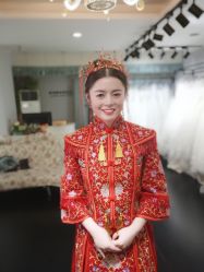-雪莉美妆婚纱馆