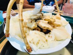 翅汤佛跳墙-喜上喜鸡煲翅(吉大店)