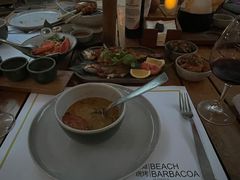 -三亚艾迪逊酒店·海滩烧烤 BARBACOA·现场乐队·浪漫晚餐·烧烤海鲜