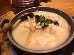 -吃饭皇帝大土家民族菜(正大广场店)