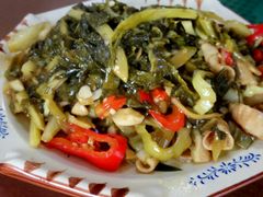 酸菜炒大肠-幽优农庄·森波拉特色本地农家菜