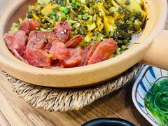 -煲仔皇腊味煲仔饭(经四万达店)