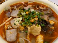 -丽丽三鲜螺蛳粉(田林路店)