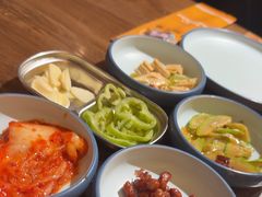 -明洞阿姨·韩式酱蟹烤肉·创意料理(三元桥店)