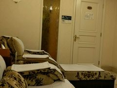 -汤泉良子.足疗按摩.SPA(中关村店)