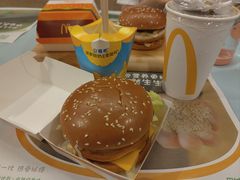 -麦当劳(中唱大厦店)