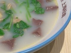 -小杨生煎(浦江欢乐颂店)