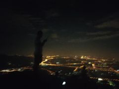 -鬼笑石后山停车场