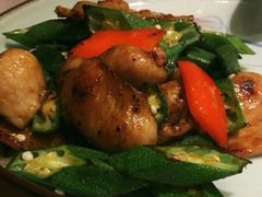 头抽炒秋葵黑豚肉-广州文华东方酒店·江-由辉师傅主理