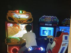 -不可思议减压馆·解压博物馆·摔碗发泄·团建定制