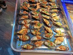 -布罗城堡自助烧烤(鸿通城购物中心店)