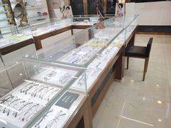-明月眼镜(三坝店)