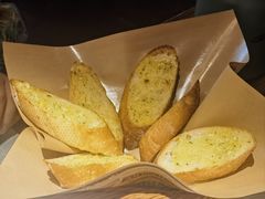 蒜香黄油法包-秀·爱尔兰餐吧(上海路店)