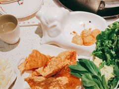 -三人行骨头王火锅(长寿店)