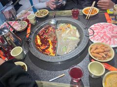 -宽板凳老灶火锅(台湾街店)