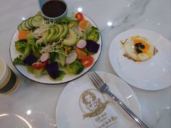 -丽莎沙拉轻食餐厅(国贸店)