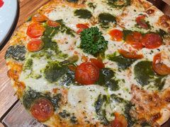 -Lia Cafe Bar Restaurant松山咖啡屋