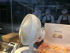 -鲍师傅糕点(江苏路店)