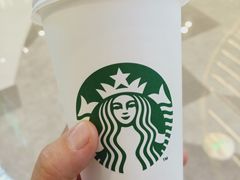 -星巴克(武汉欧利新天地店)