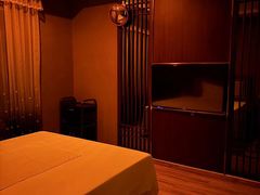 -花湖会所·高端水疗商务泡浴SPA(高新店)