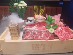 -铭牛烧肉·和牛海鲜自助(高新月牙湖店)
