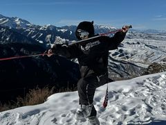 -丝绸之路山地度假区滑雪场