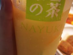 -奈雪的茶(亨特国际广场店)