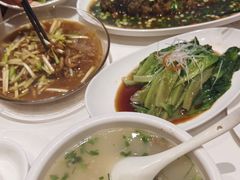 -梅利汴京烤鸭•开封豫菜地标店(东大街店)