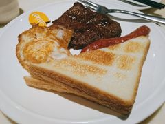 牛扒加煎蛋下午茶套餐-龙记烧腊茶餐厅(常德路店)