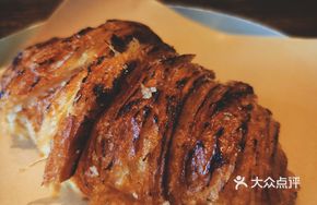 Caramel Croissant