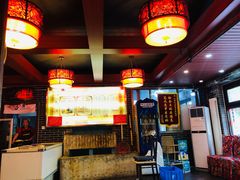 大堂-忆乡情铁锅炖鱼饭店(延庆店)