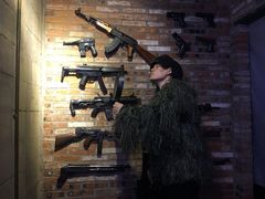 -未来战场·大空间VR·轰趴·团建(常营店)