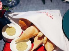 -弦月窗LUNETTE BY AMANDA(复兴路店)