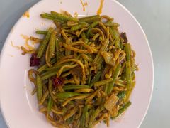 -中央民族大学学生食堂