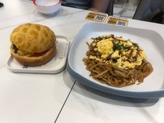 芝士滑蛋咸牛肉菠萝包-柠檬树茶餐厅(海雅缤纷城店)
