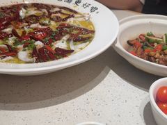 -江渔儿酸菜鱼(曜一城店)