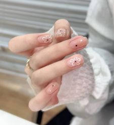 -悦指间美甲美睫